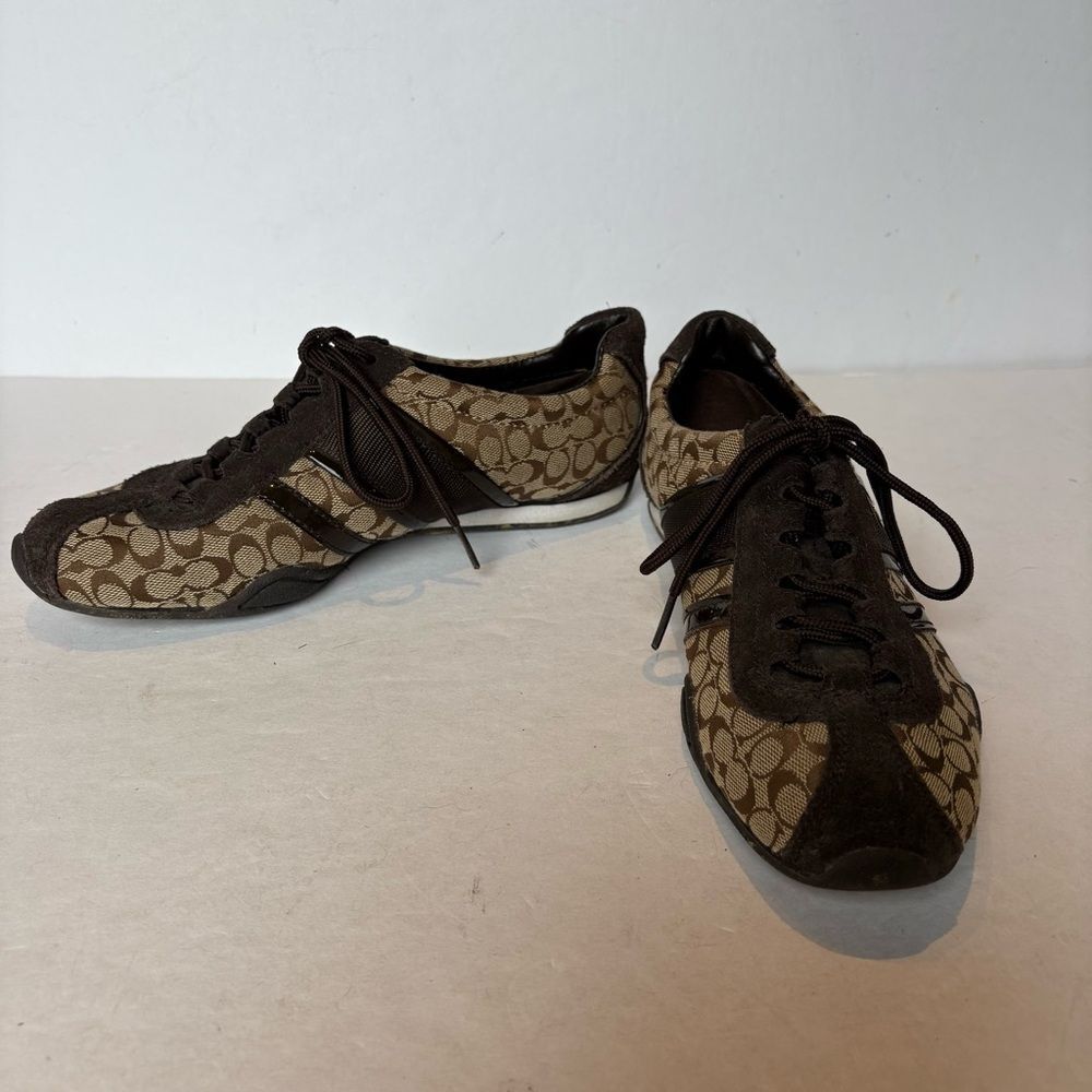 Coach Logo Brown/Tan  Patterned Women's Sneakers Size 7M Remonna